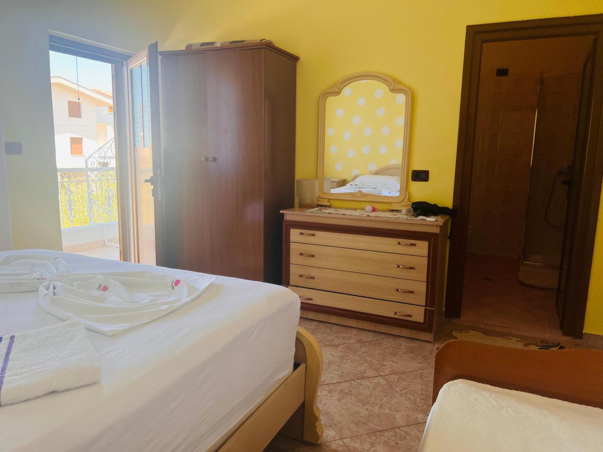 Fori Vodo Hotel Divjake Exterior foto